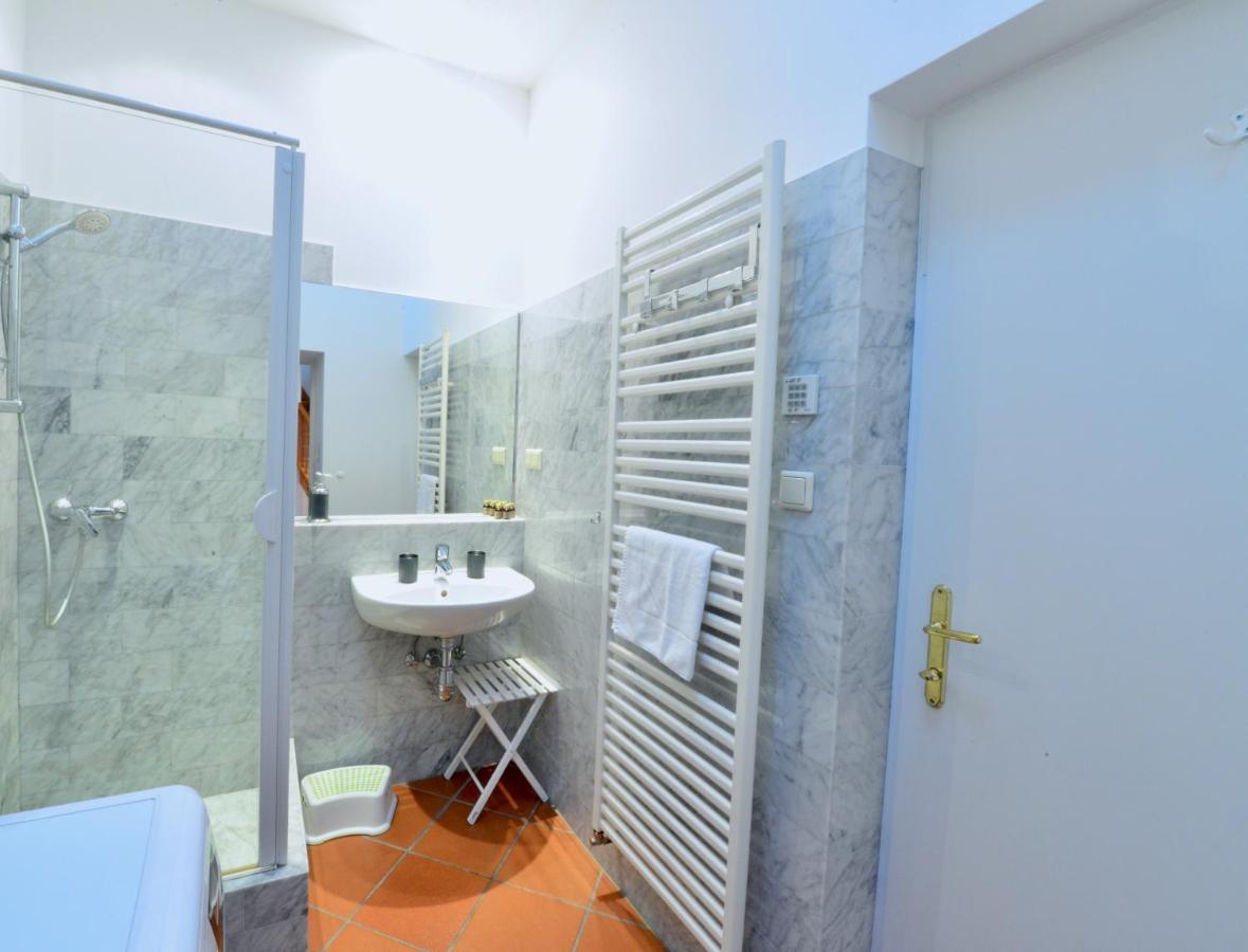 Spacious Flat With Panoramic View Wien Exterior foto